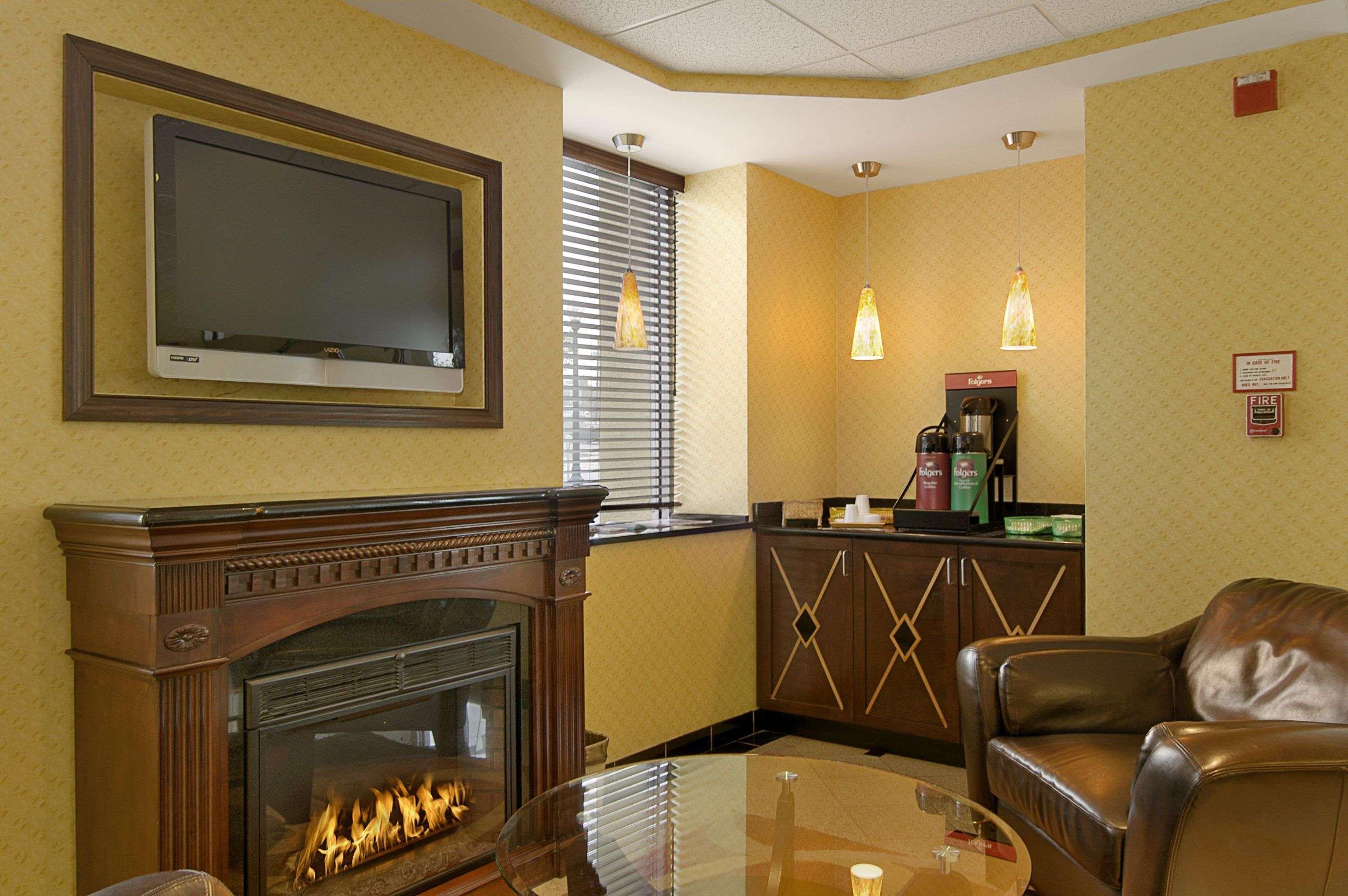 Days Inn By Wyndham Silver Spring Ruang foto