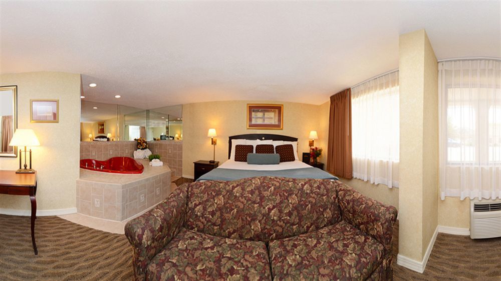 Days Inn By Wyndham Silver Spring Bagian luar foto